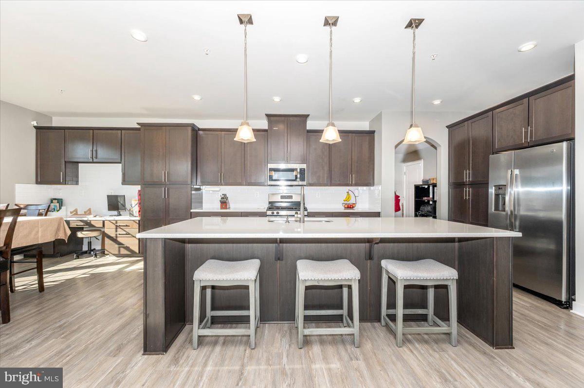 LAKE LINGANORE WOODRIDGE - Residential