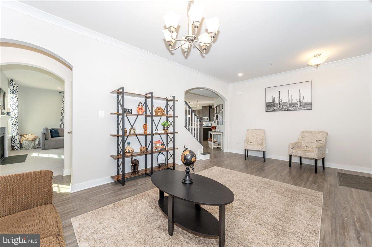 LAKE LINGANORE WOODRIDGE - Residential