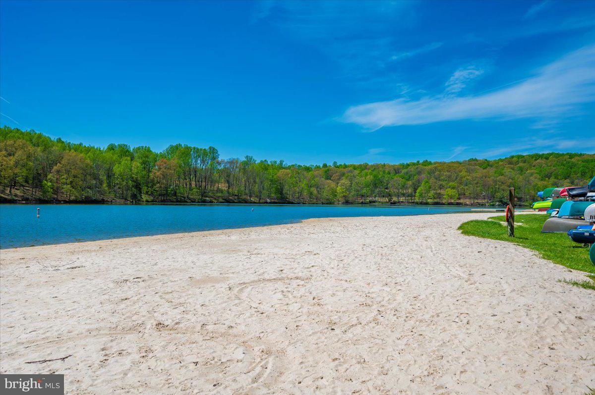 LAKE LINGANORE WOODRIDGE - Residential