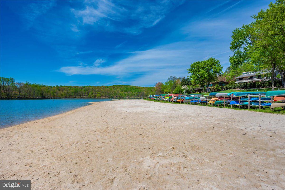 LAKE LINGANORE WOODRIDGE - Residential