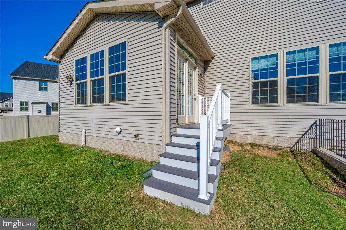 LAKE LINGANORE WOODRIDGE - Residential