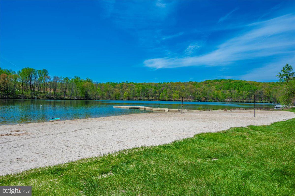 LAKE LINGANORE WOODRIDGE - Residential