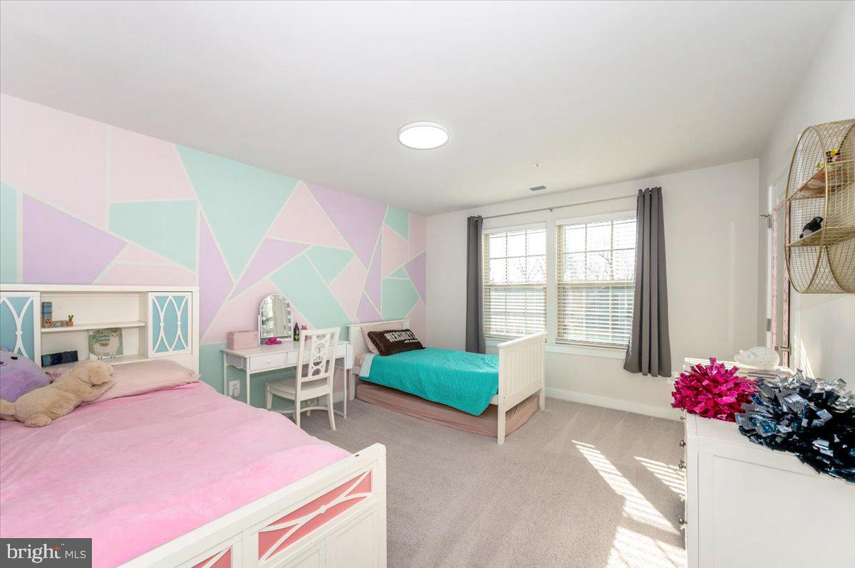 LAKE LINGANORE WOODRIDGE - Residential