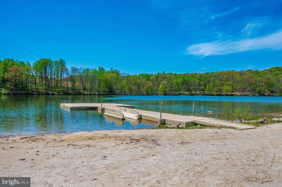 LAKE LINGANORE WOODRIDGE - Residential