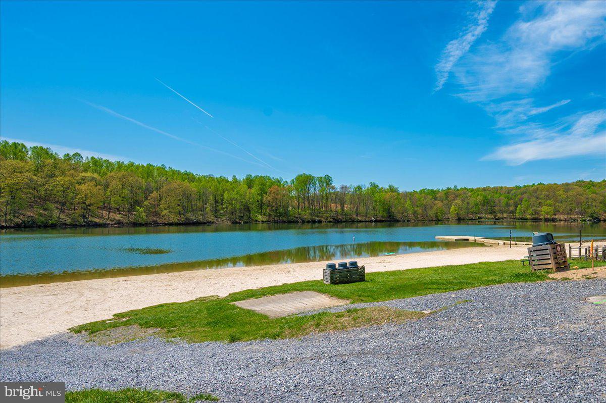 LAKE LINGANORE WOODRIDGE - Residential