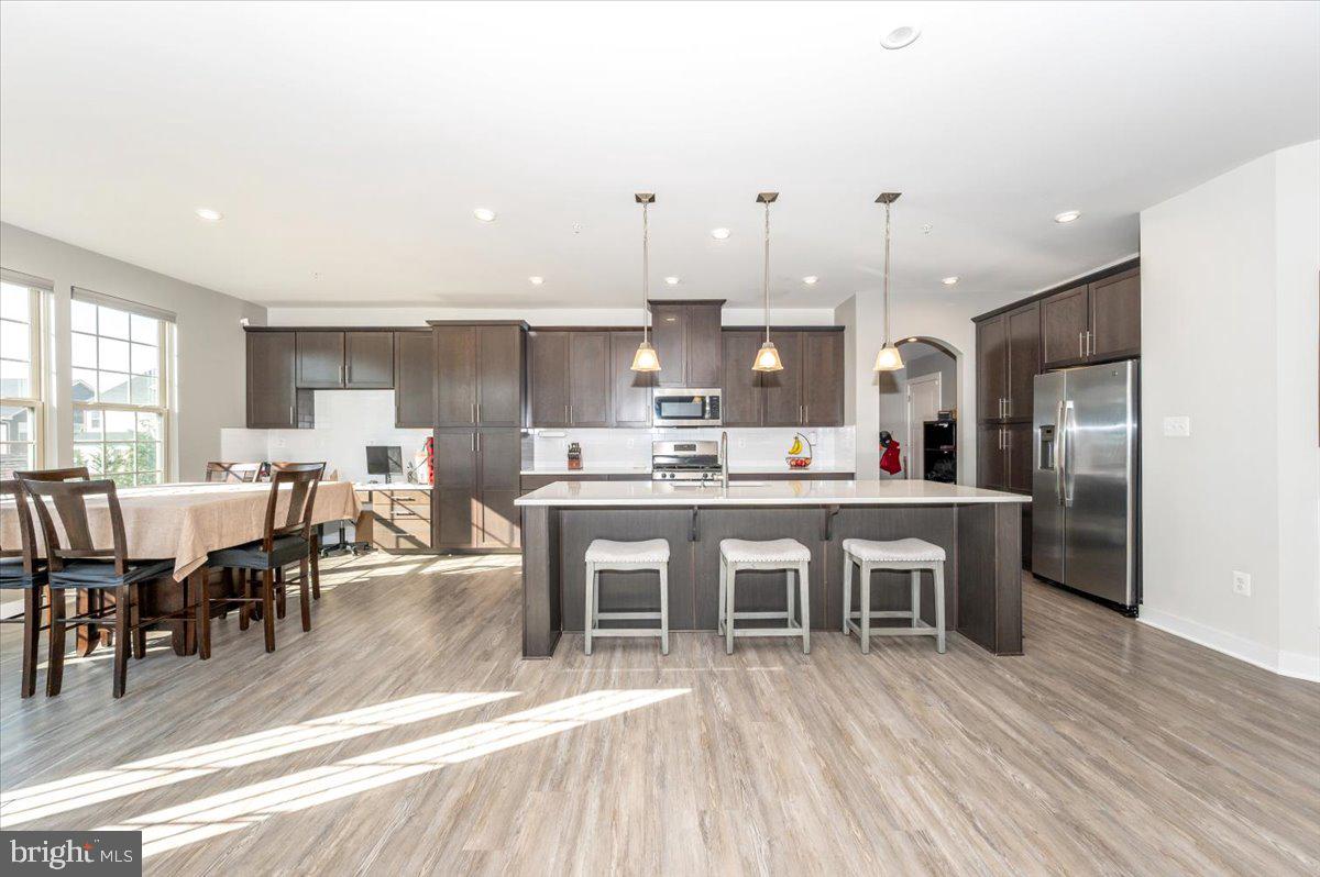 LAKE LINGANORE WOODRIDGE - Residential