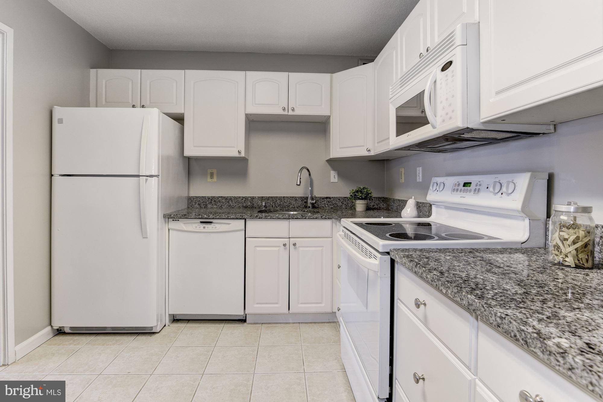 WATERGATE AT LANDMARK - Residential