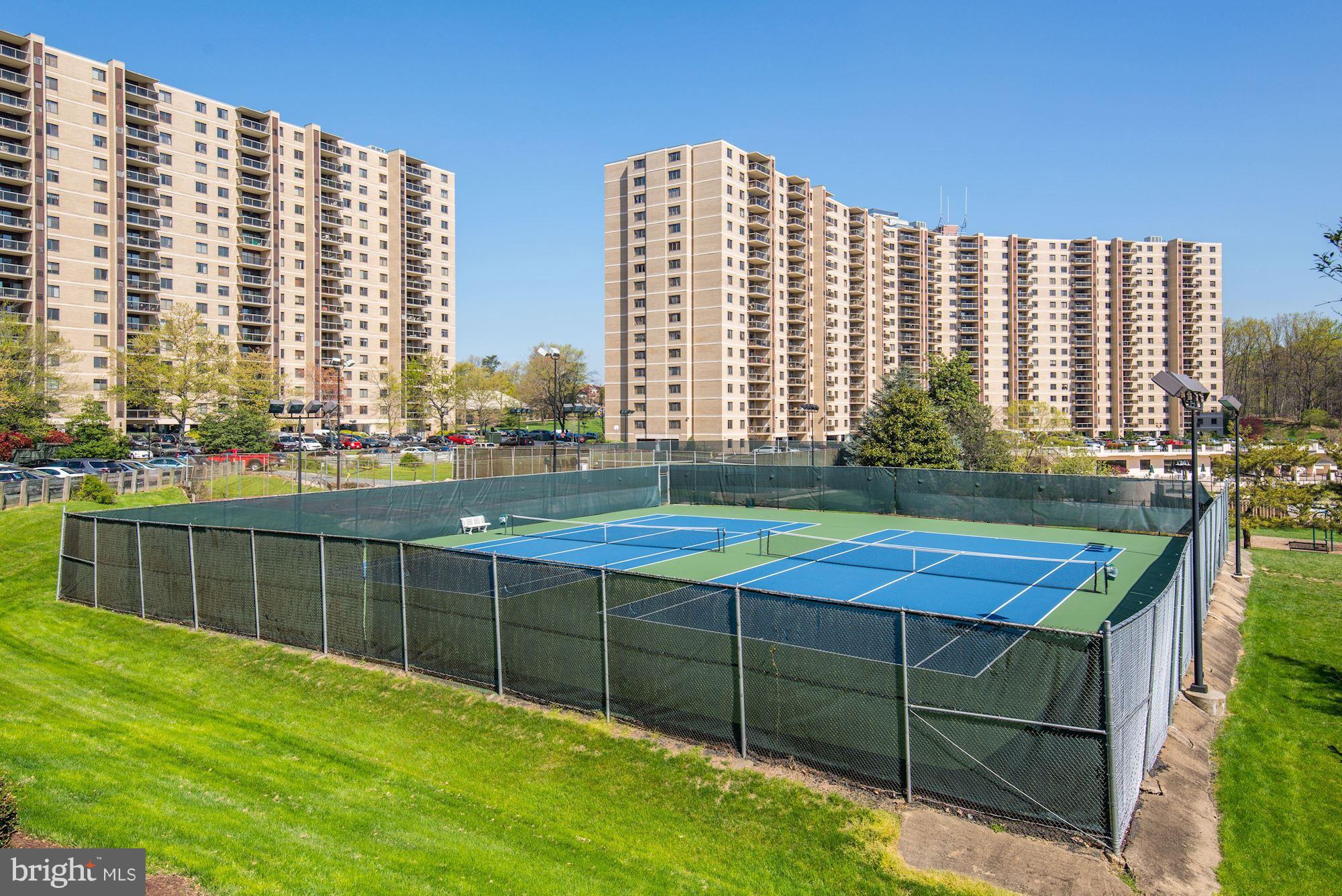 WATERGATE AT LANDMARK - Residential