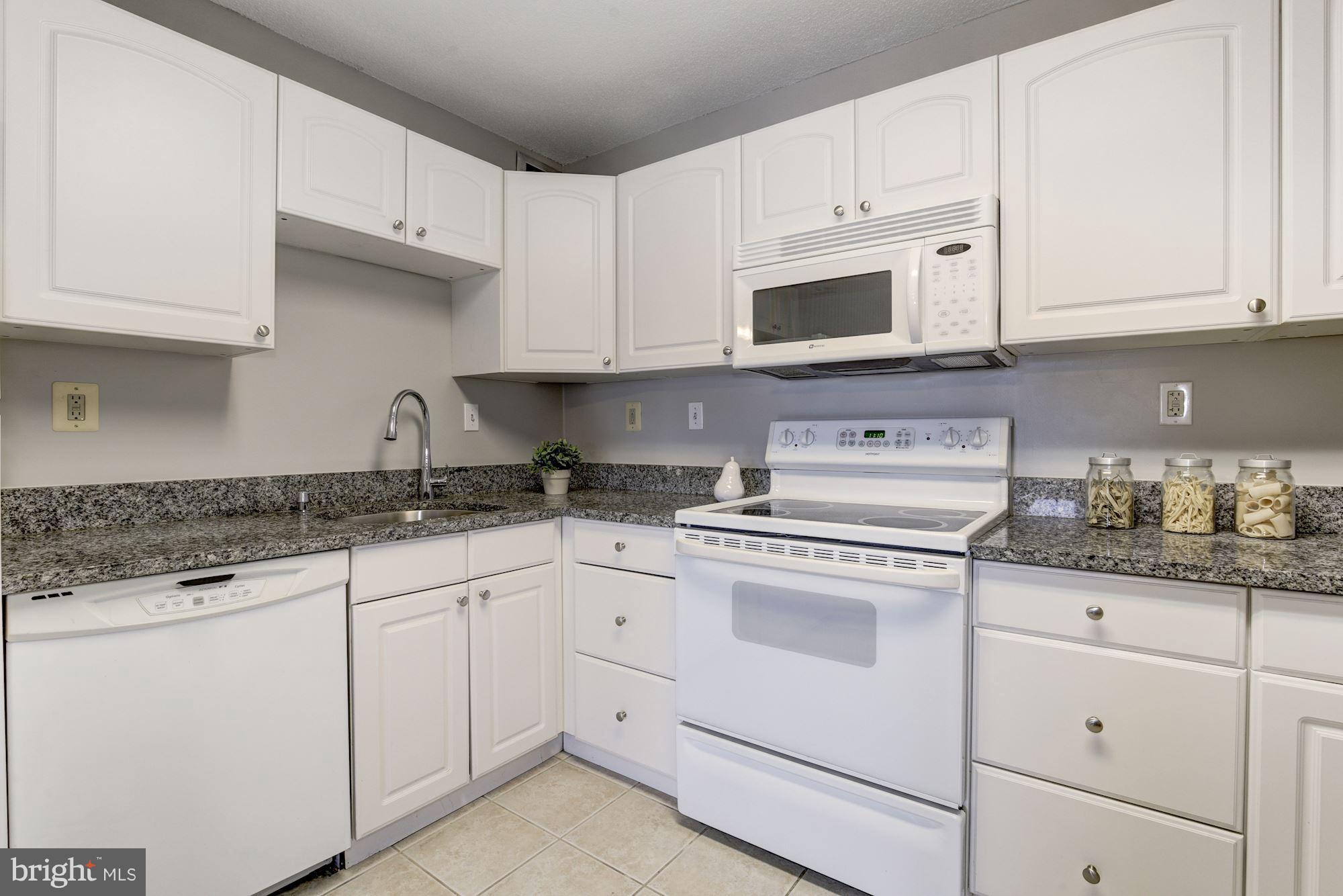 WATERGATE AT LANDMARK - Residential