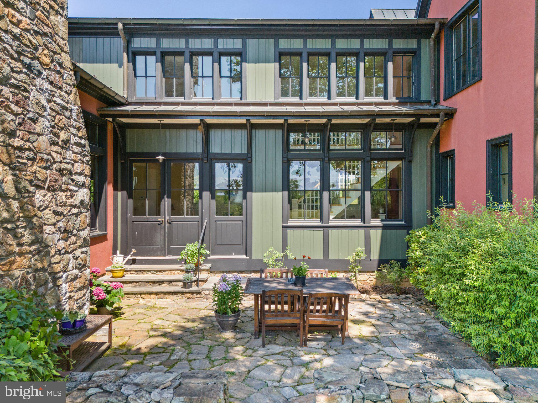 GREEN ACRES - Residential