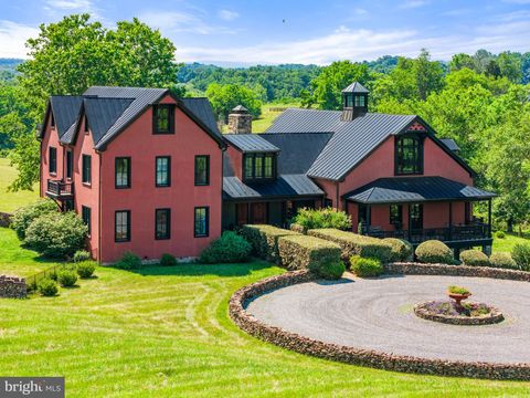 Homes For Sale - 9425 Blackpond Lane<br/> DELAPLANE, VA 20144