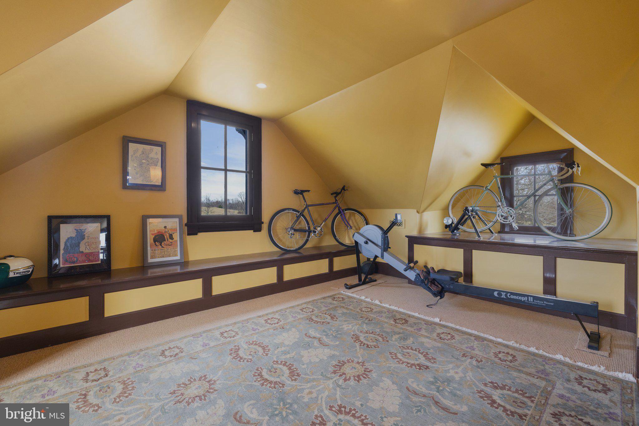 GREEN ACRES - Residential