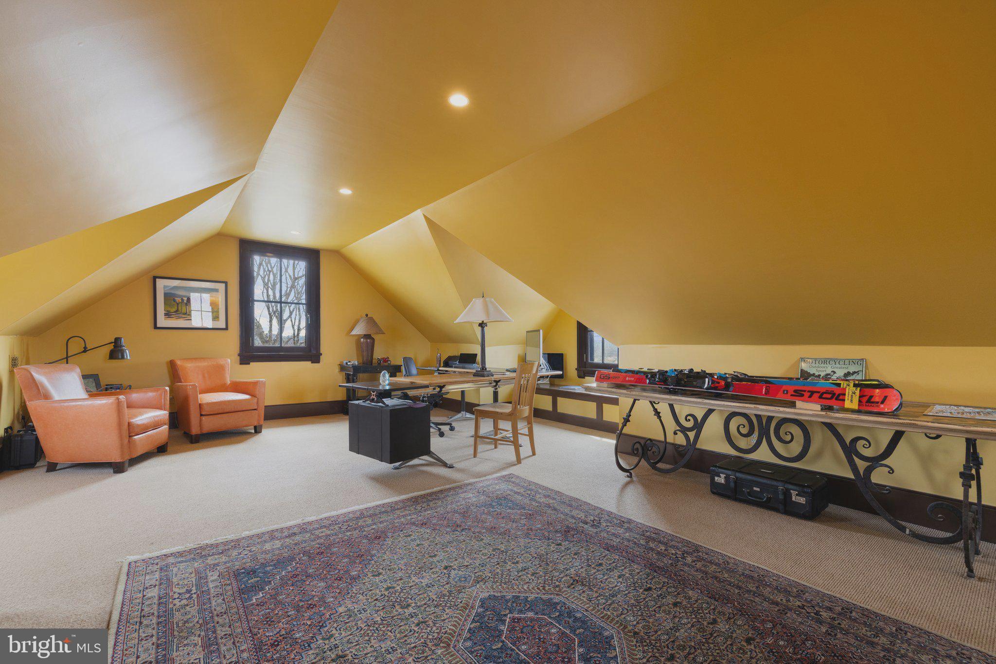 GREEN ACRES - Residential