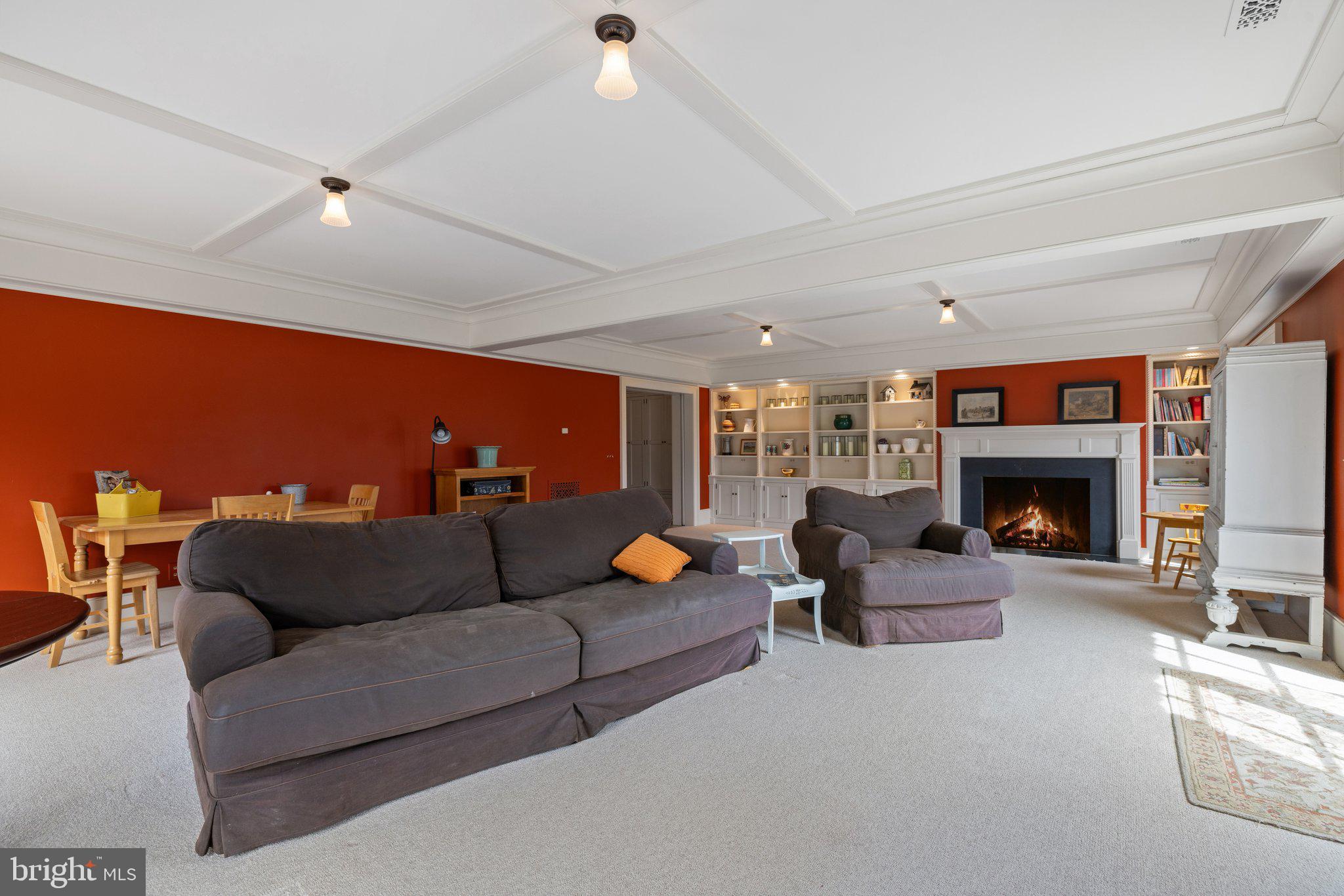 GREEN ACRES - Residential