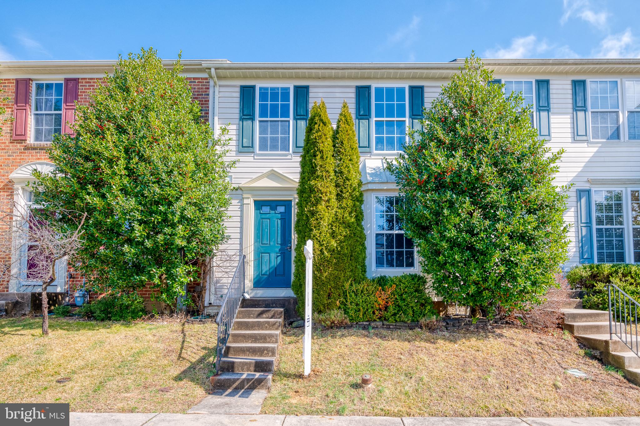 HOLLY WOODS - Residential