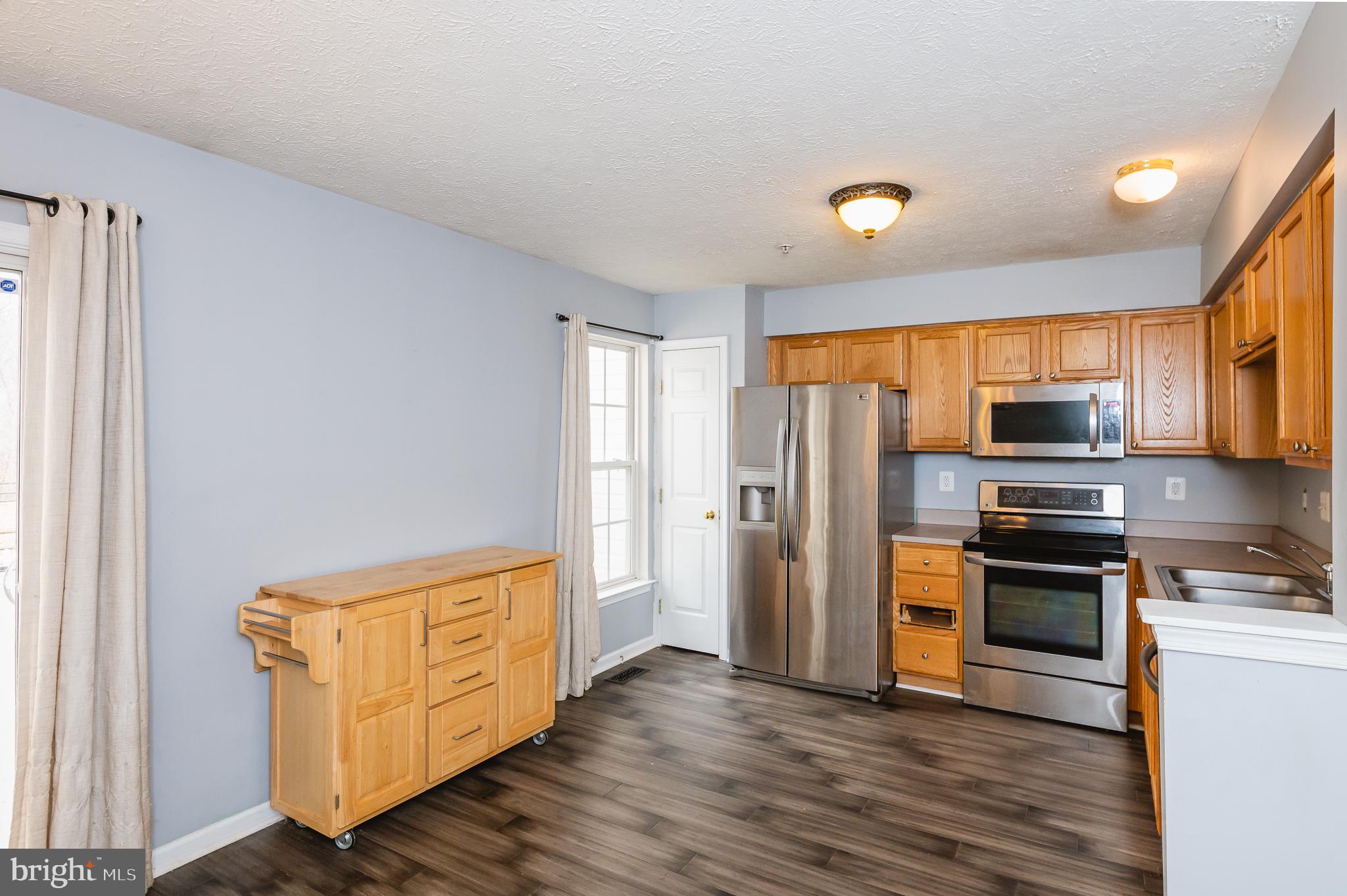 HOLLY WOODS - Residential