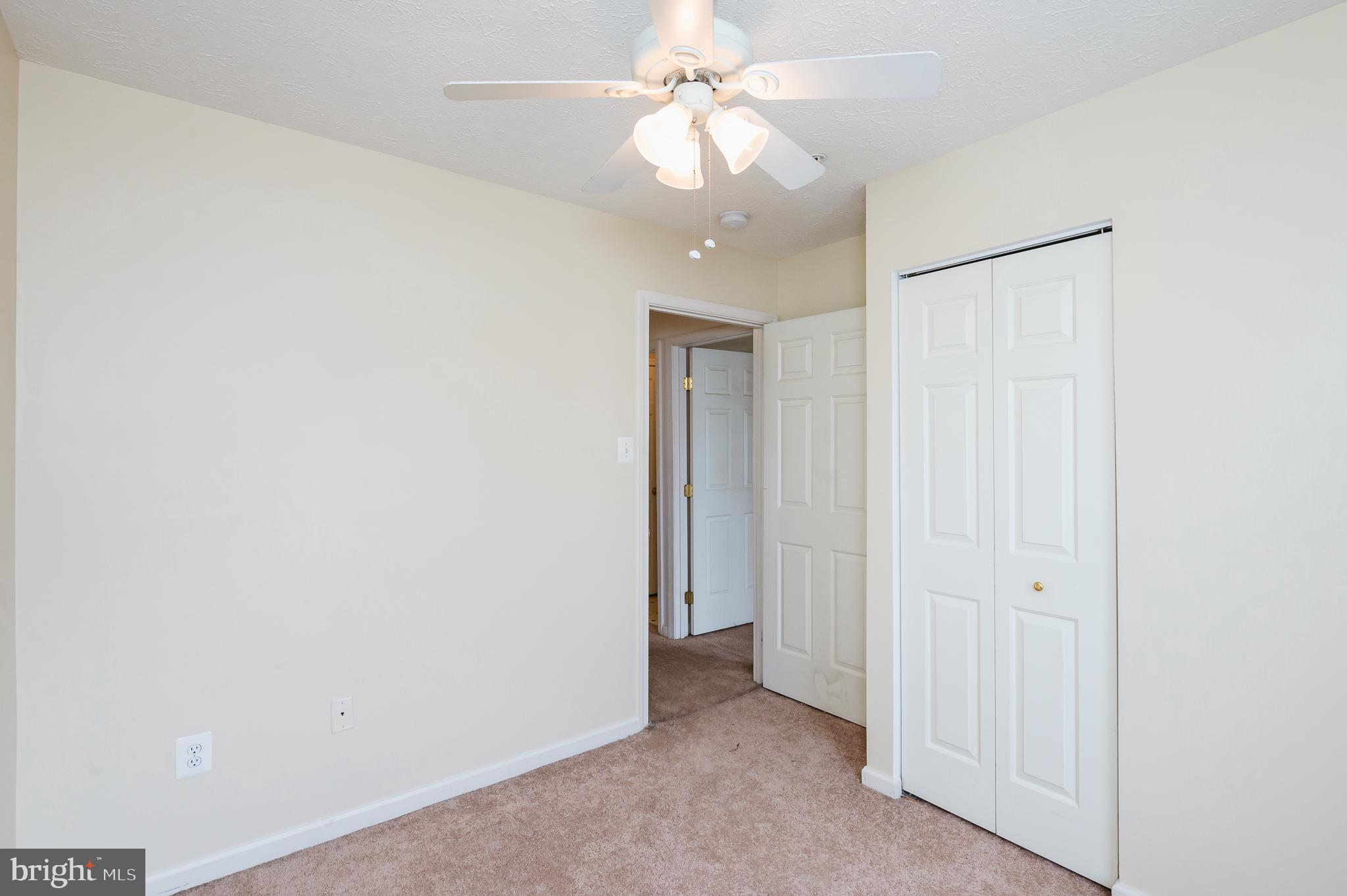 HOLLY WOODS - Residential