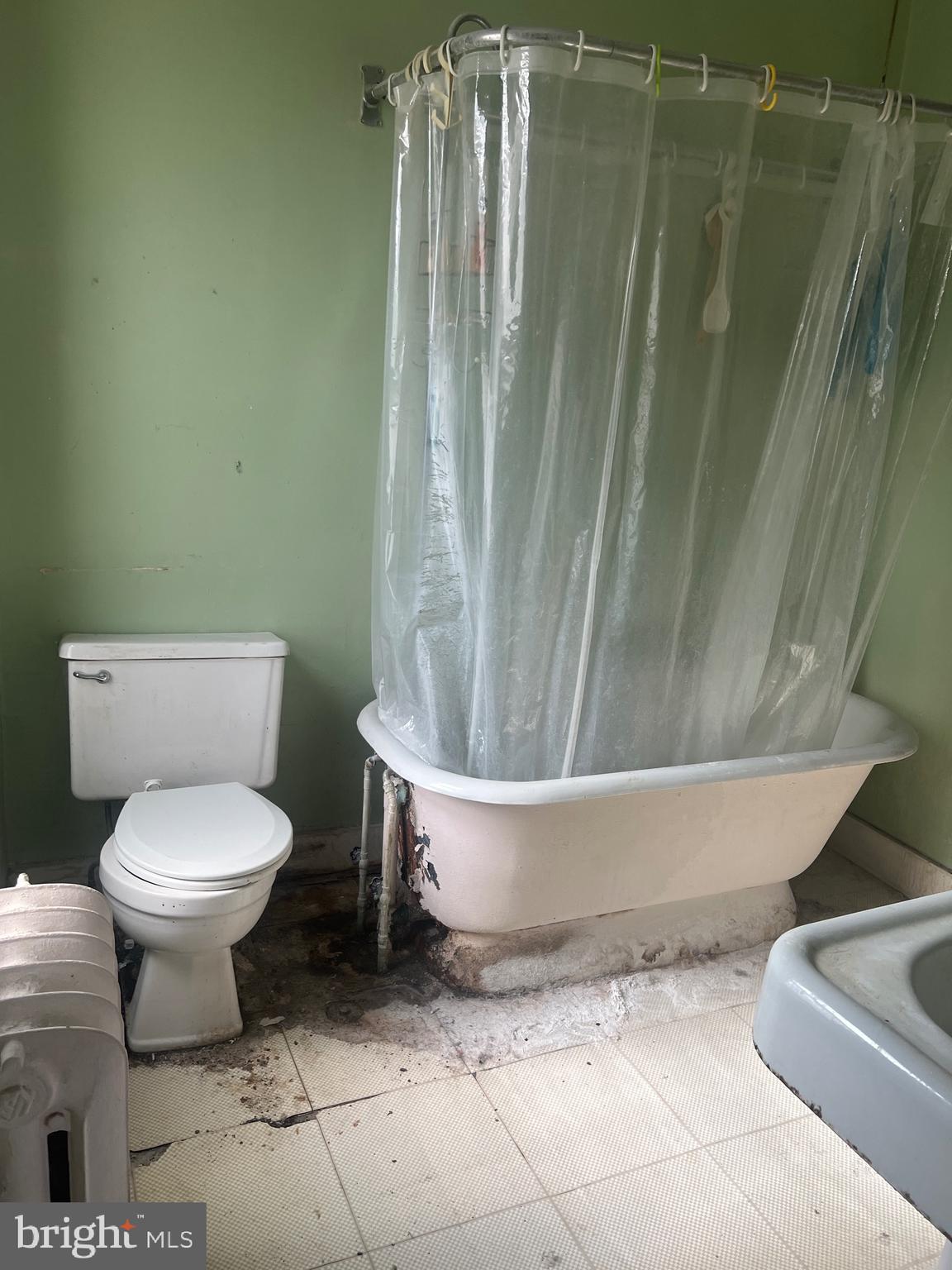 EAST FALLS - Residential