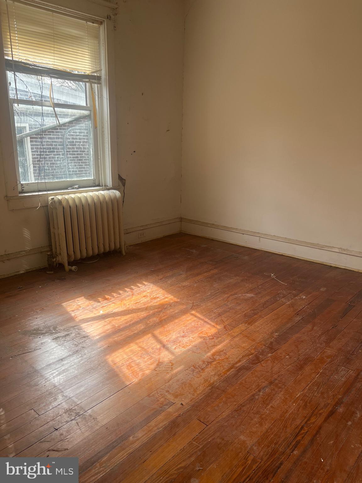 EAST FALLS - Residential