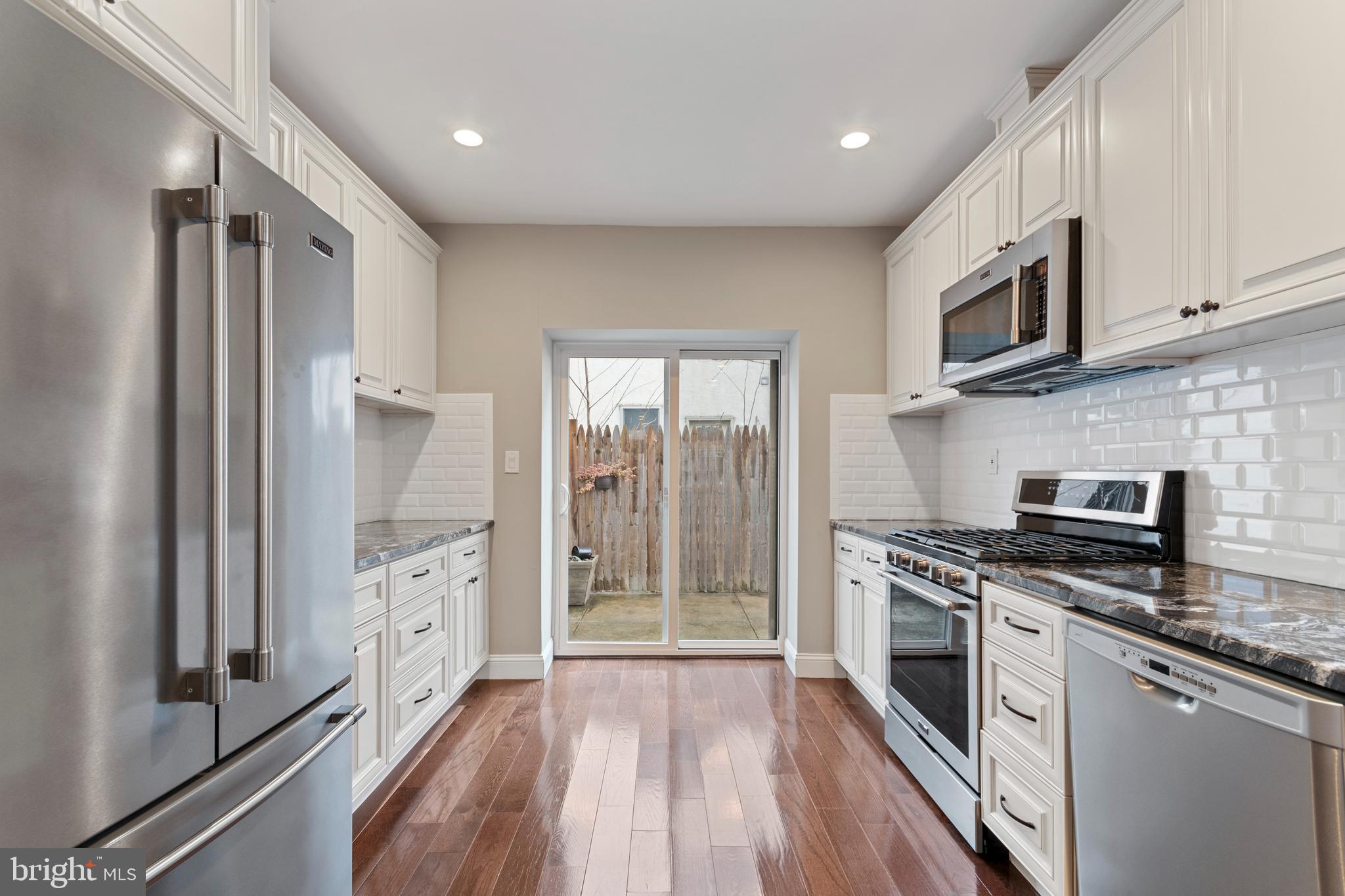 POINT BREEZE - Residential