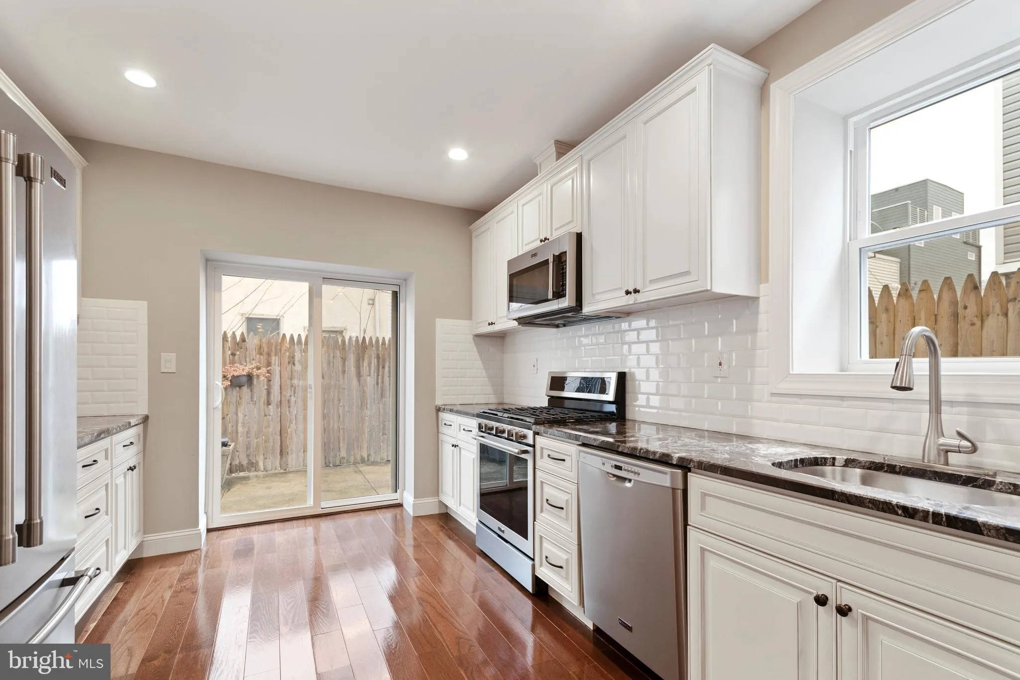 Philadelphia, Pennsylvania 19146, United States, 4 Bedrooms Bedrooms, ,4 BathroomsBathrooms,Residential,Active,117427