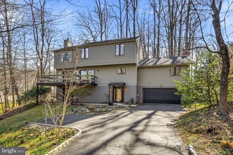 634 TWIN BRIDGE DRIVE WAYNE PA 19087