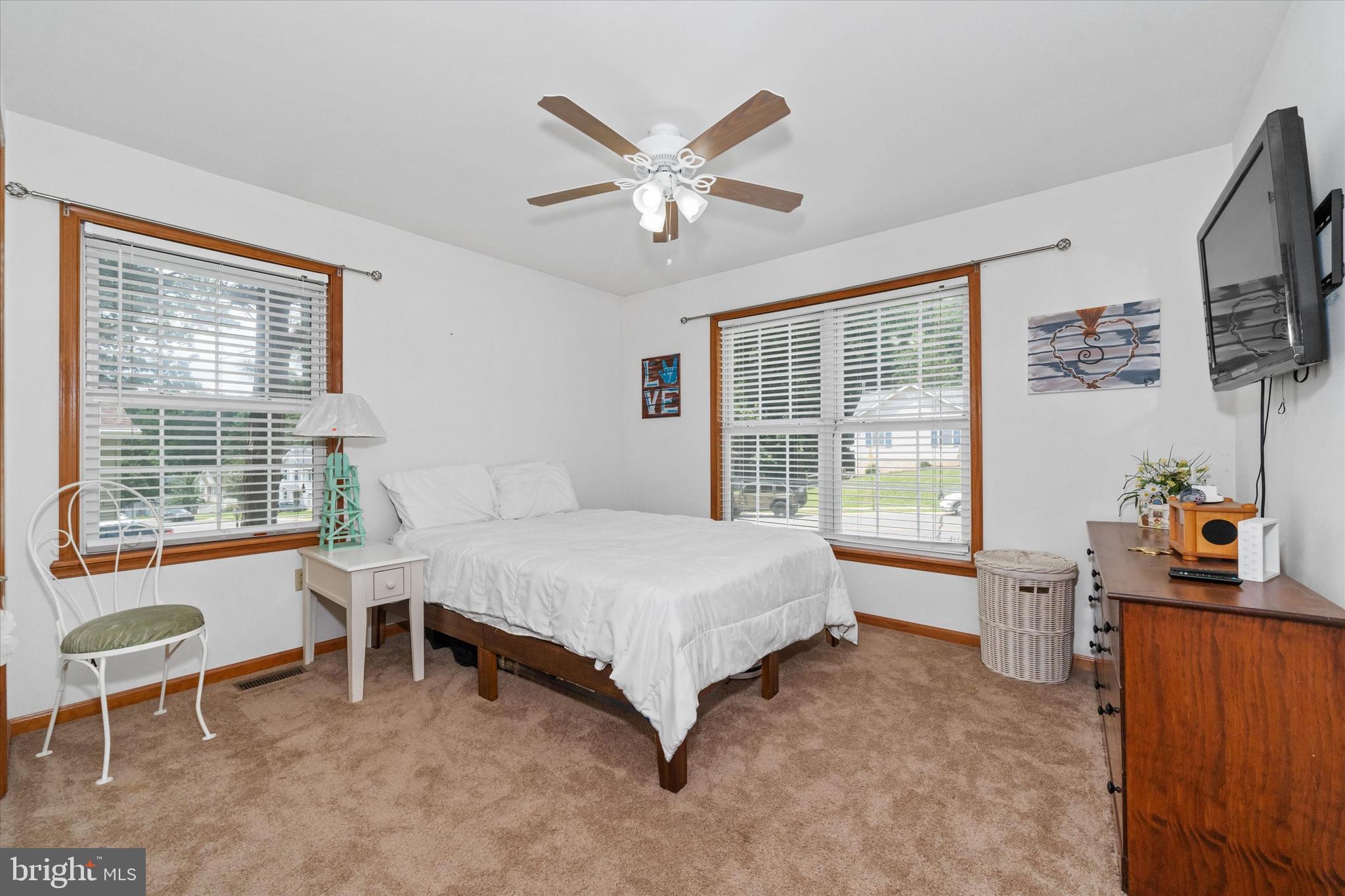 COLONIAL RIDGE - Residential