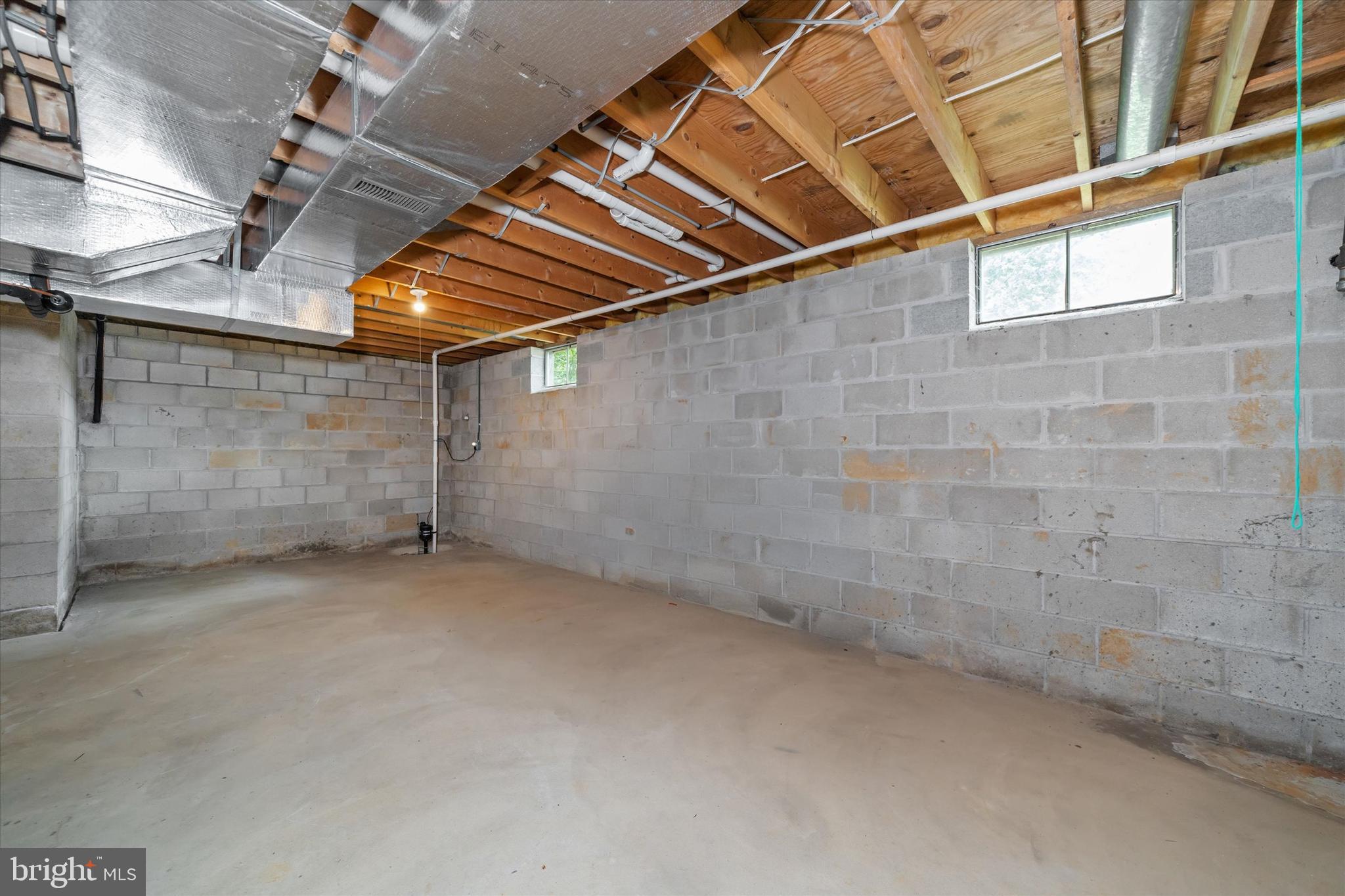 COLONIAL RIDGE - Residential