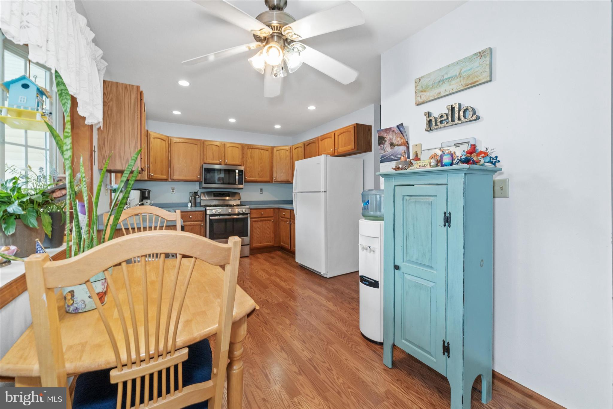 COLONIAL RIDGE - Residential