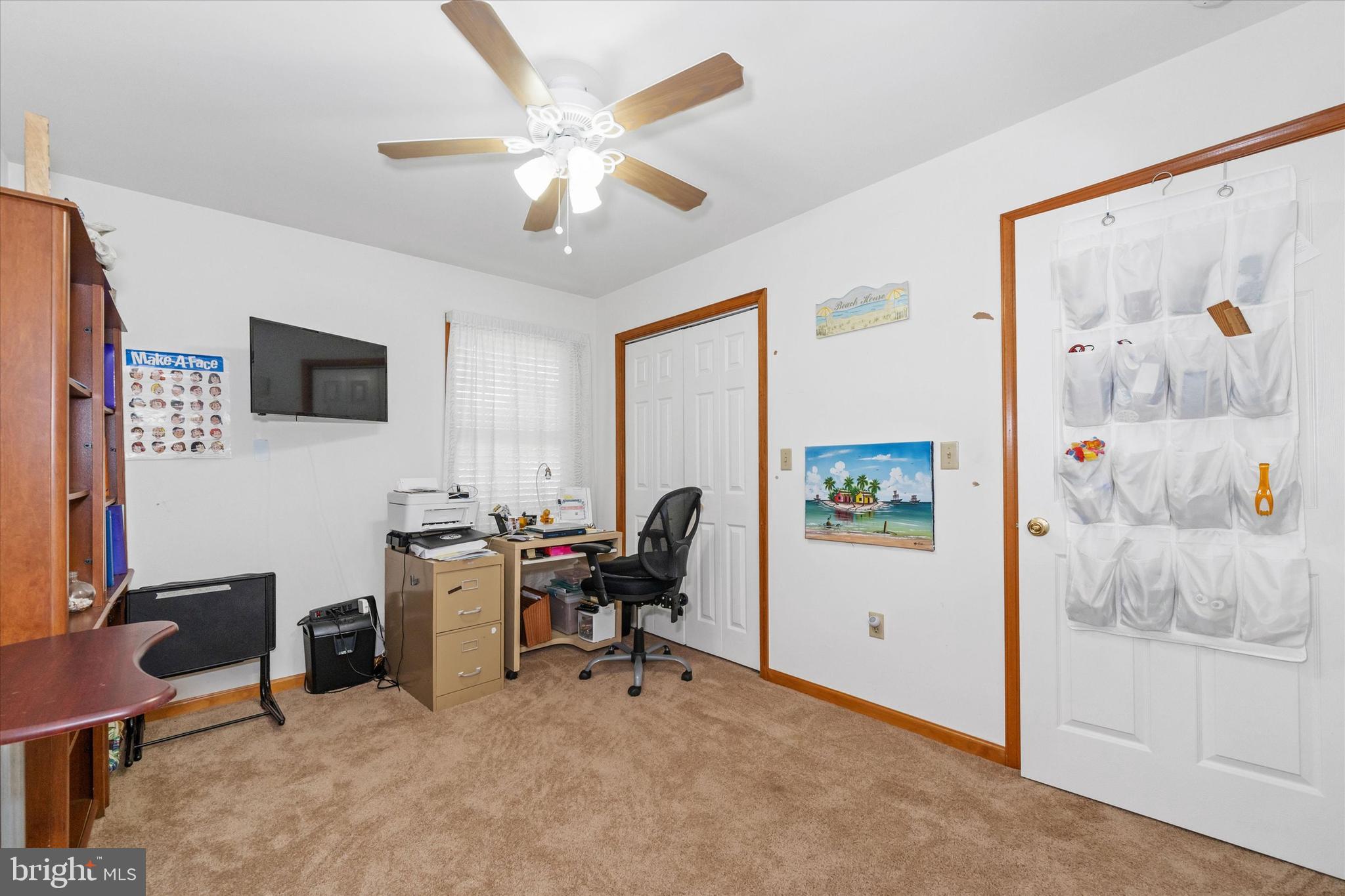 COLONIAL RIDGE - Residential