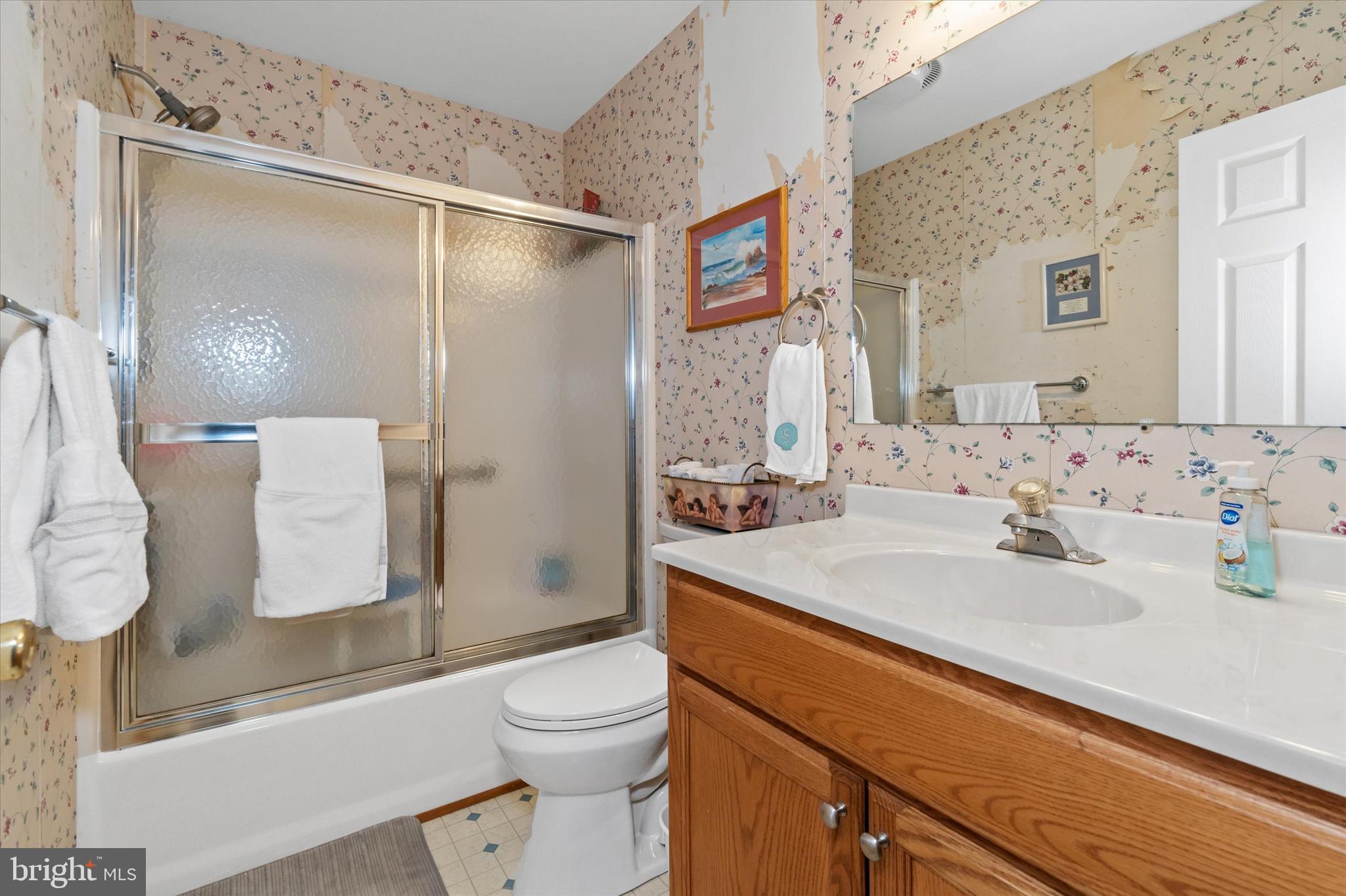 COLONIAL RIDGE - Residential