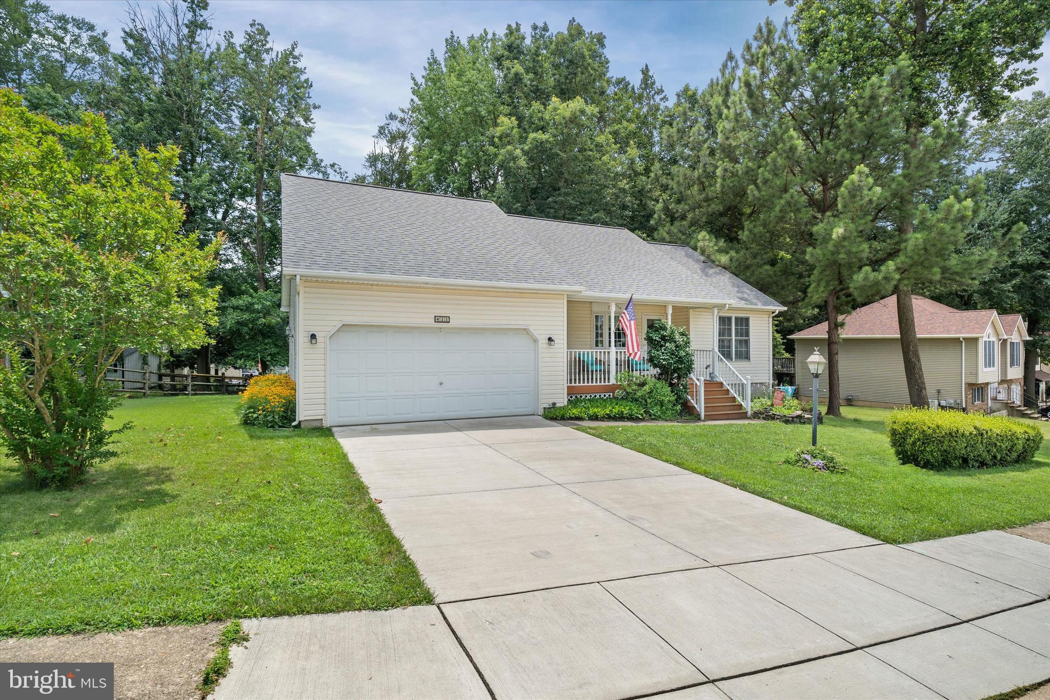 COLONIAL RIDGE - Residential