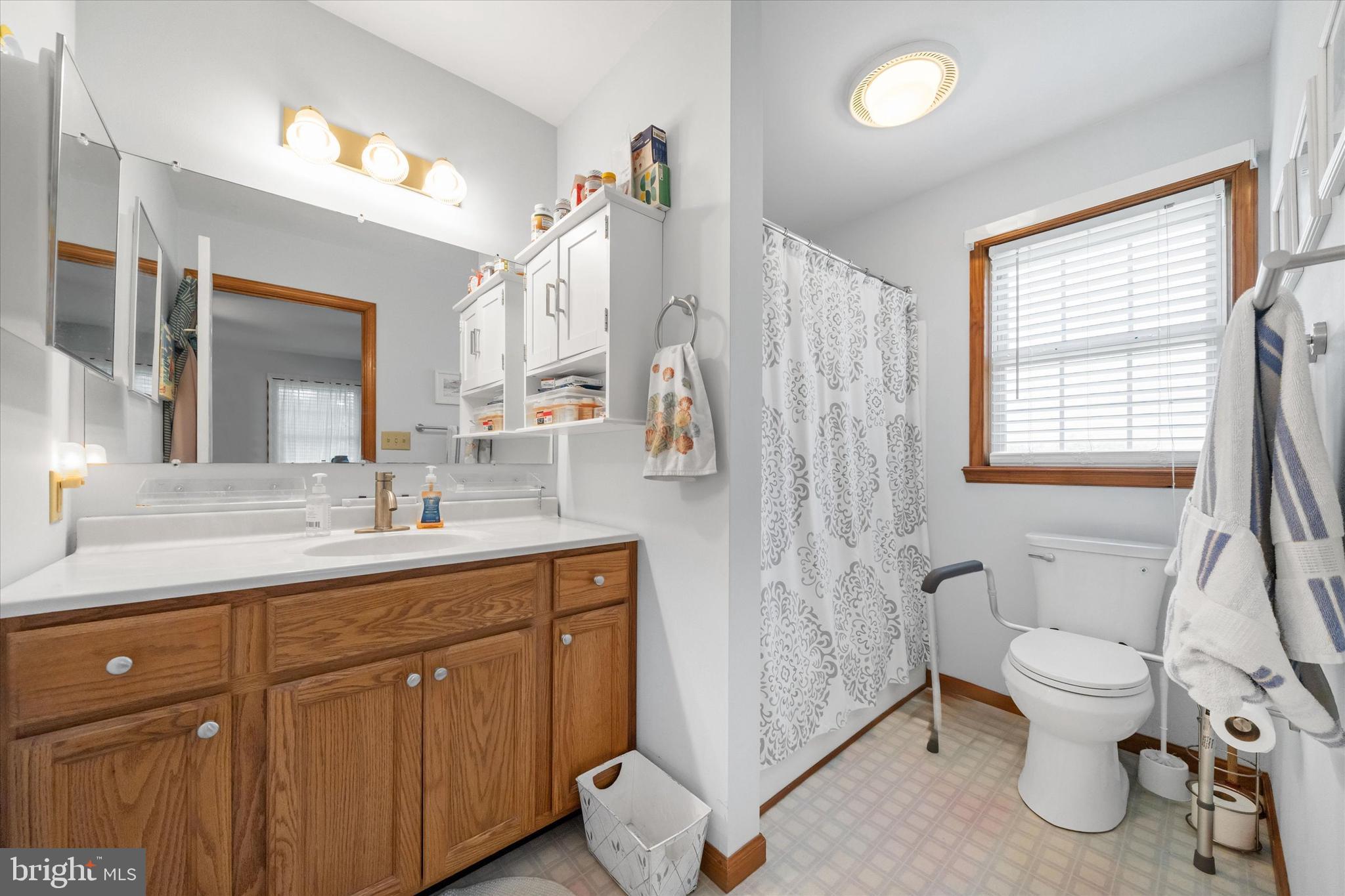 COLONIAL RIDGE - Residential