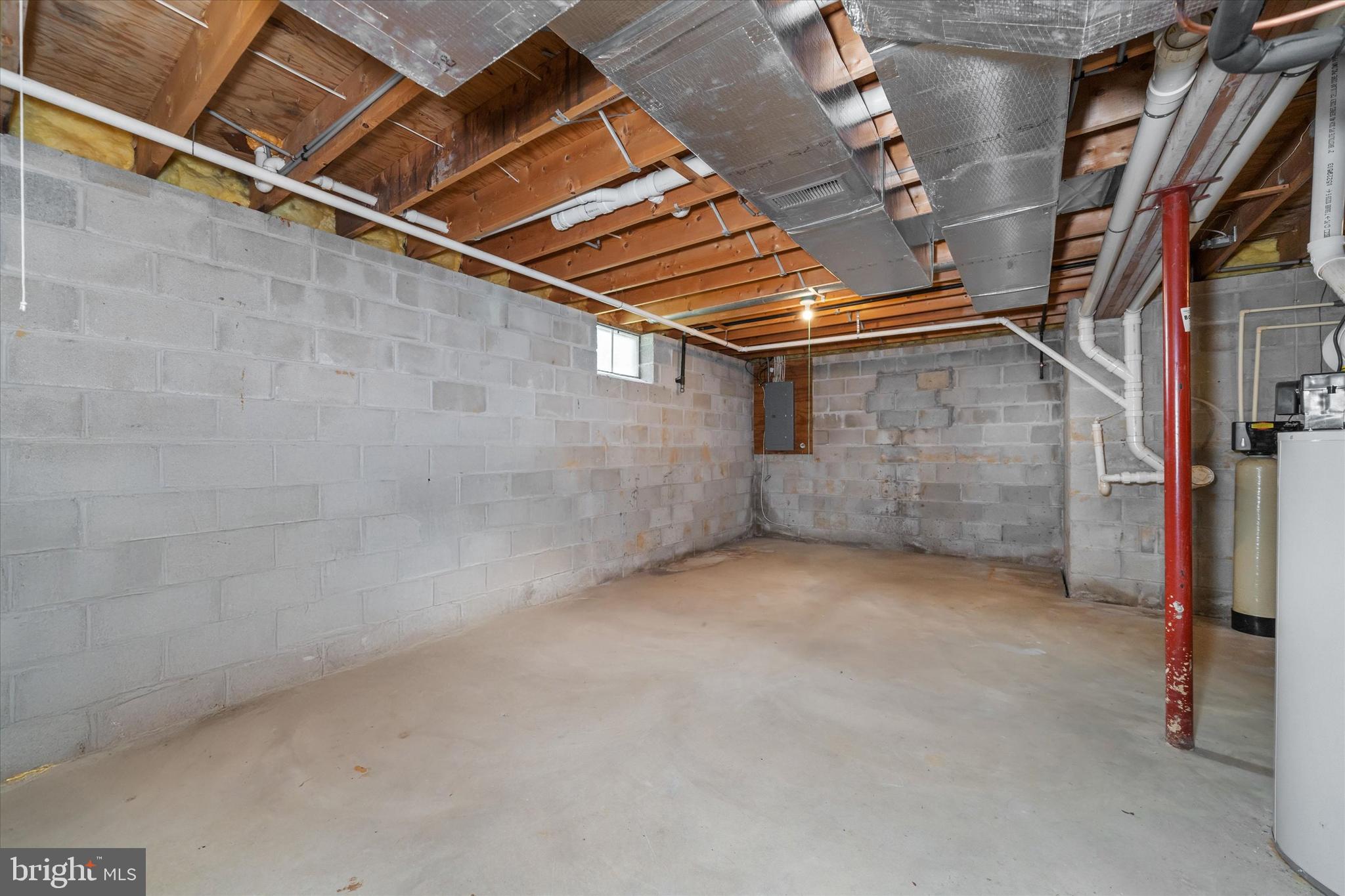 COLONIAL RIDGE - Residential