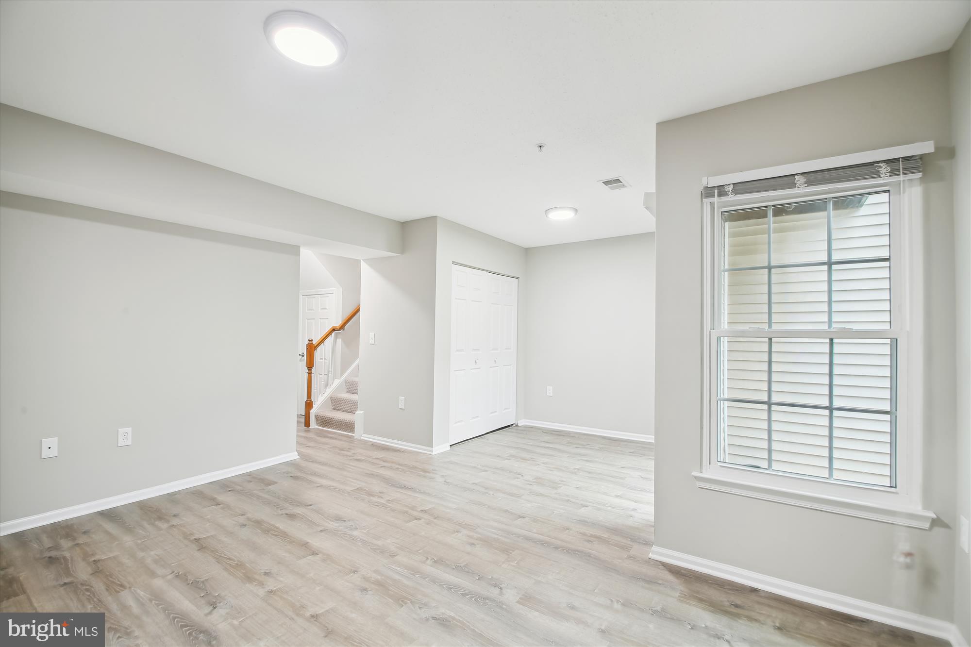 THE KNOLLS - Residential