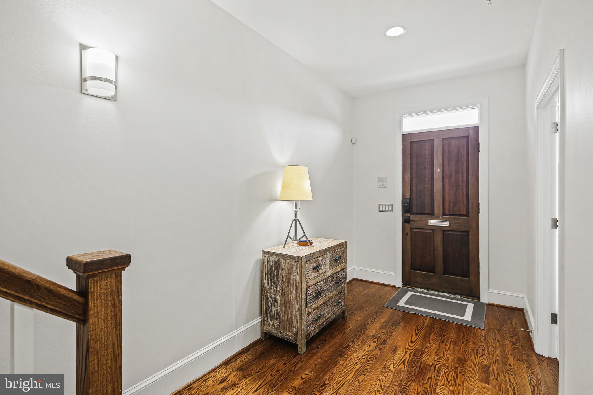 LOCUST POINT - Residential