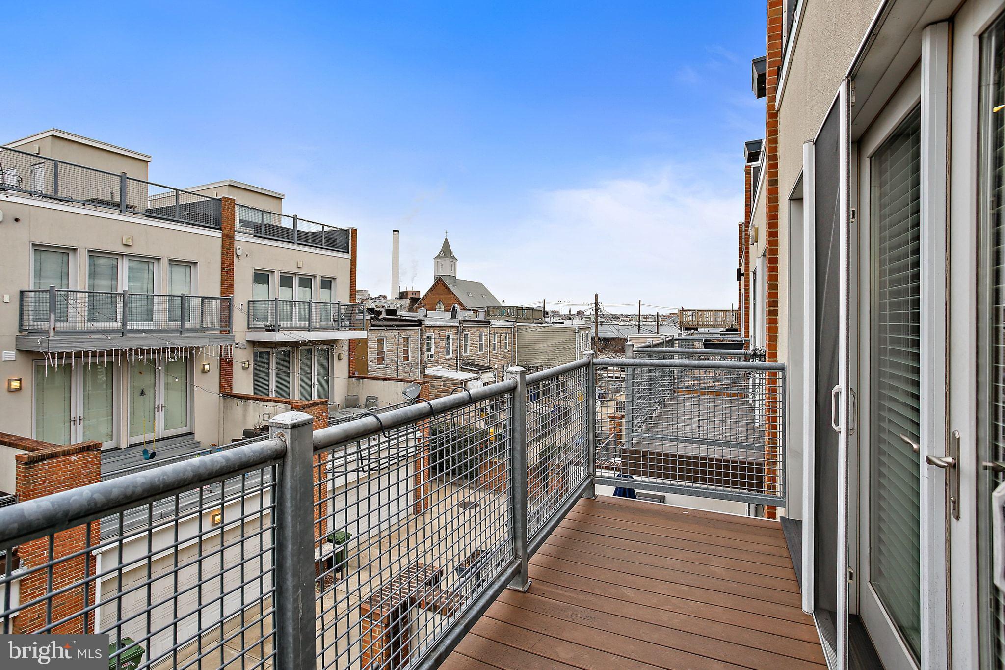 LOCUST POINT - Residential