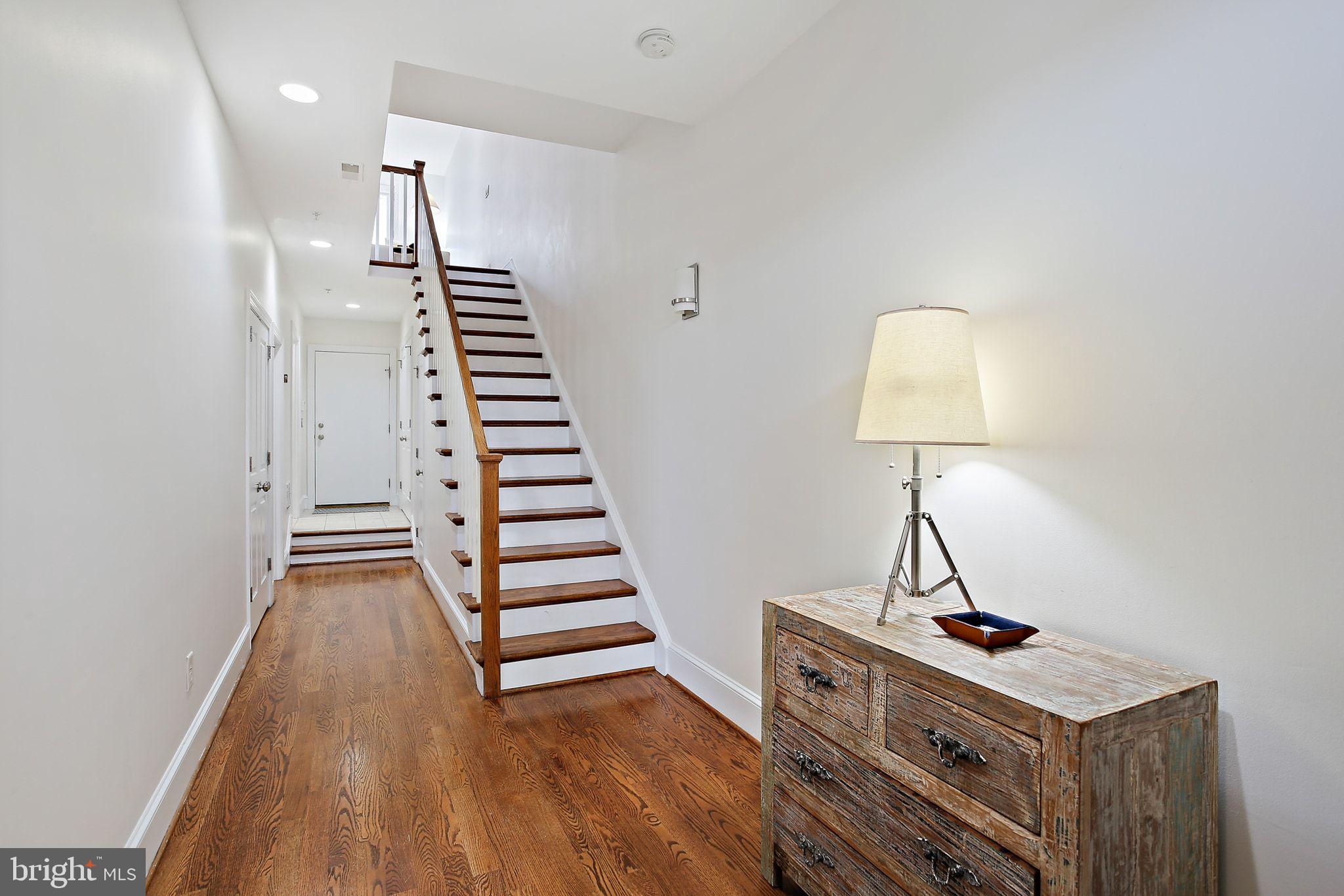 LOCUST POINT - Residential