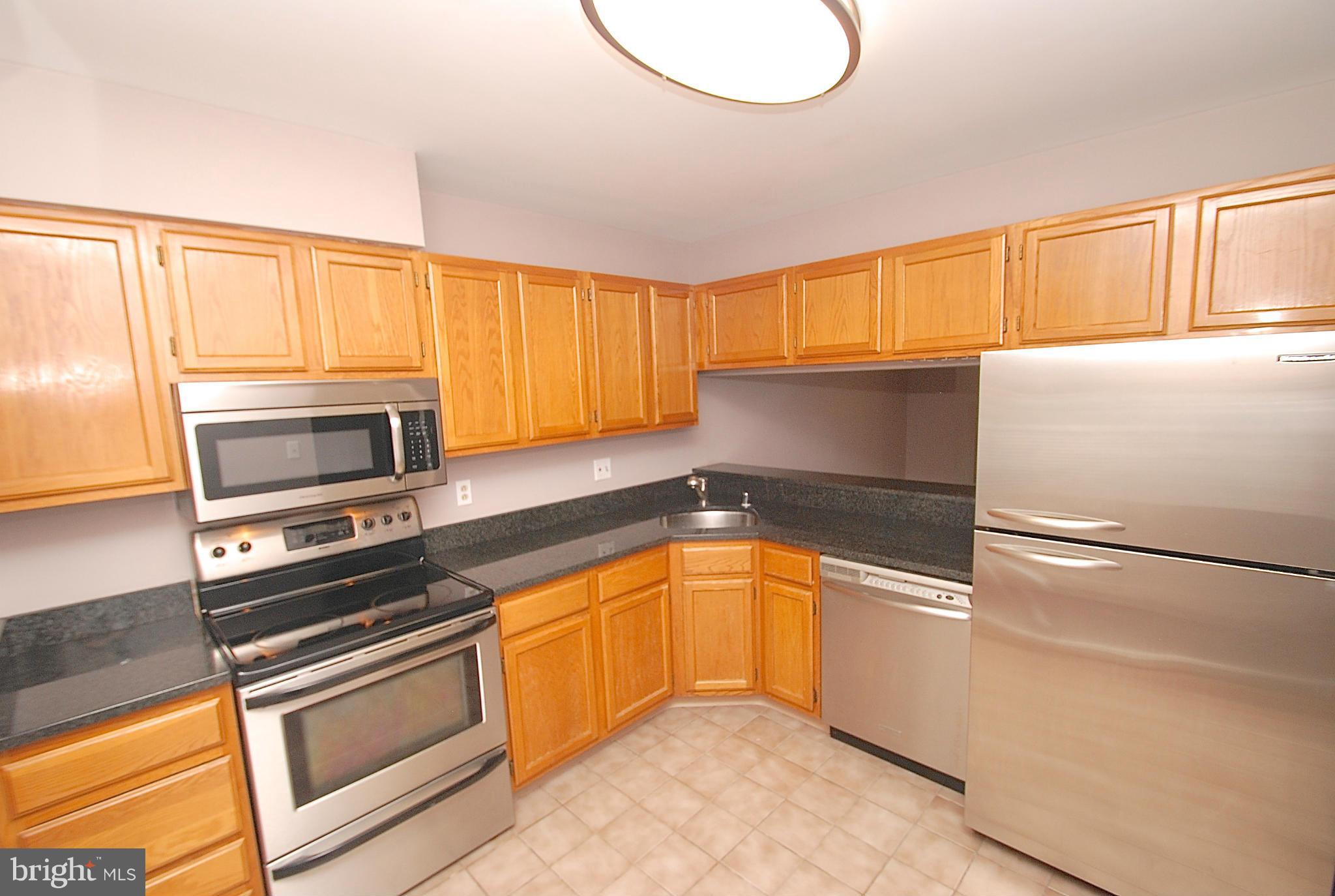 CANTON SQUARE - Residential