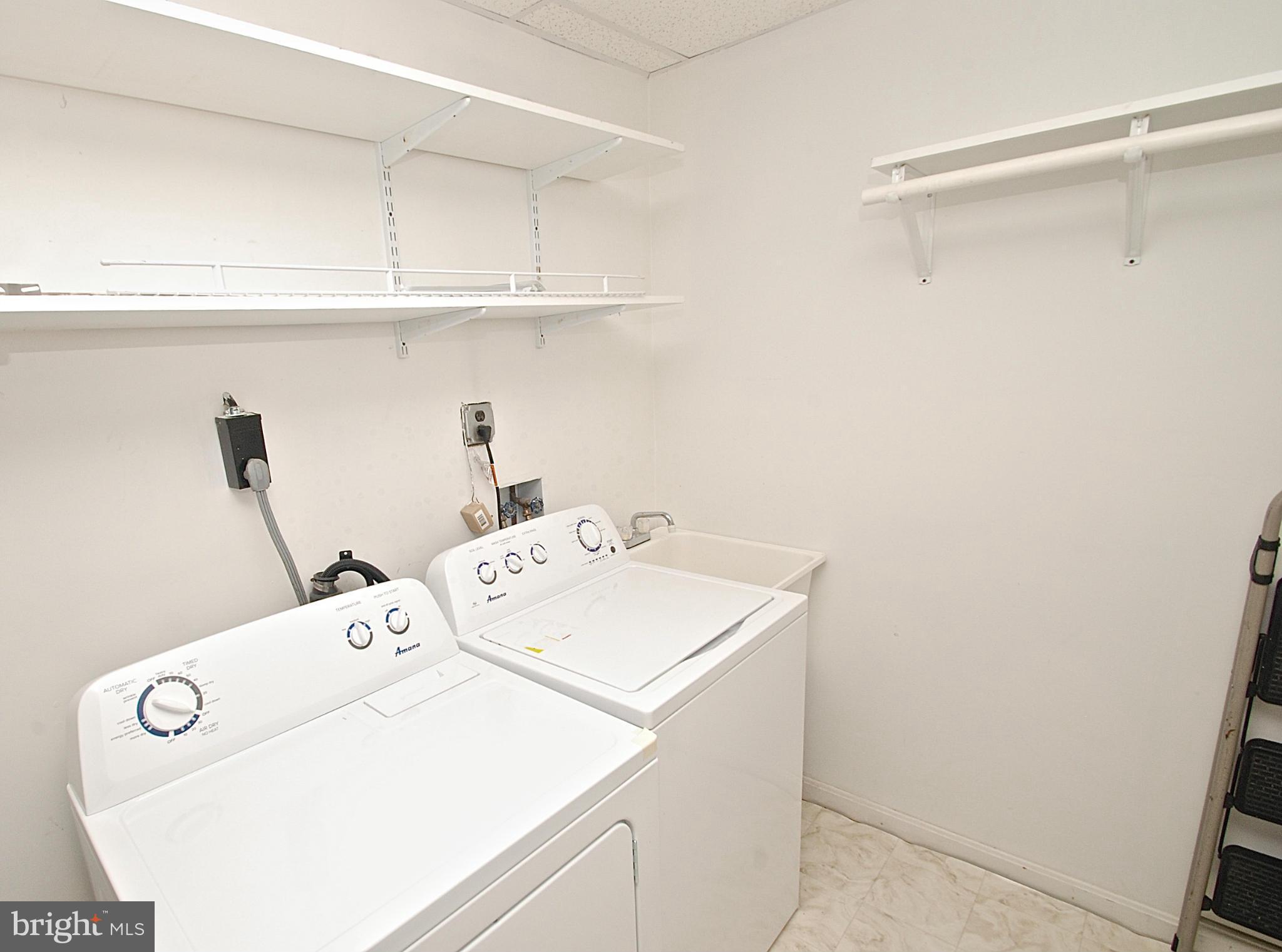 CANTON SQUARE - Residential