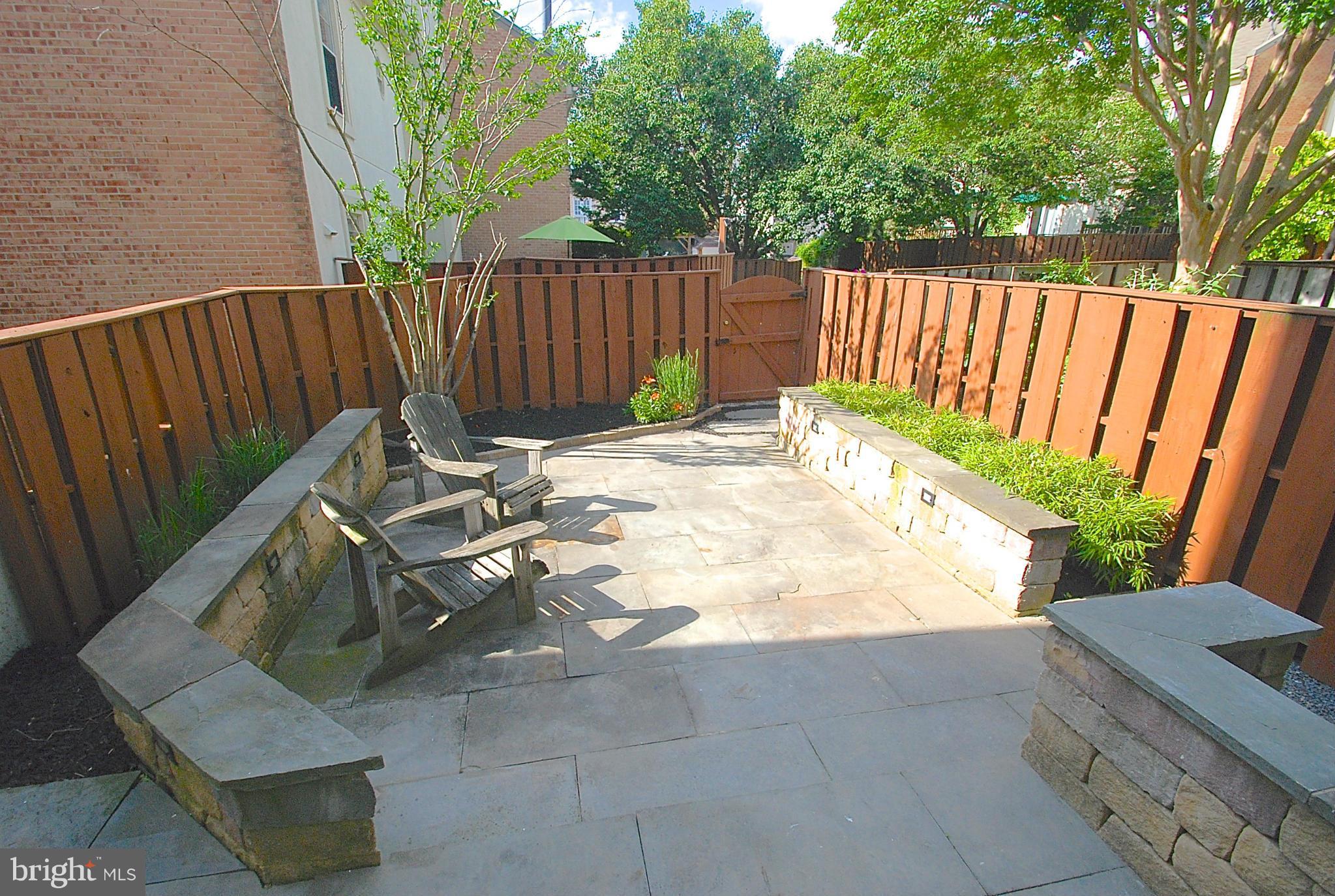 CANTON SQUARE - Residential