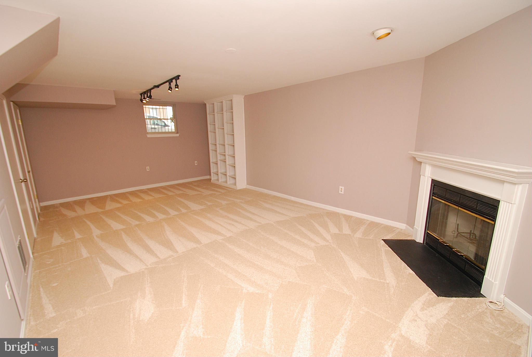 CANTON SQUARE - Residential