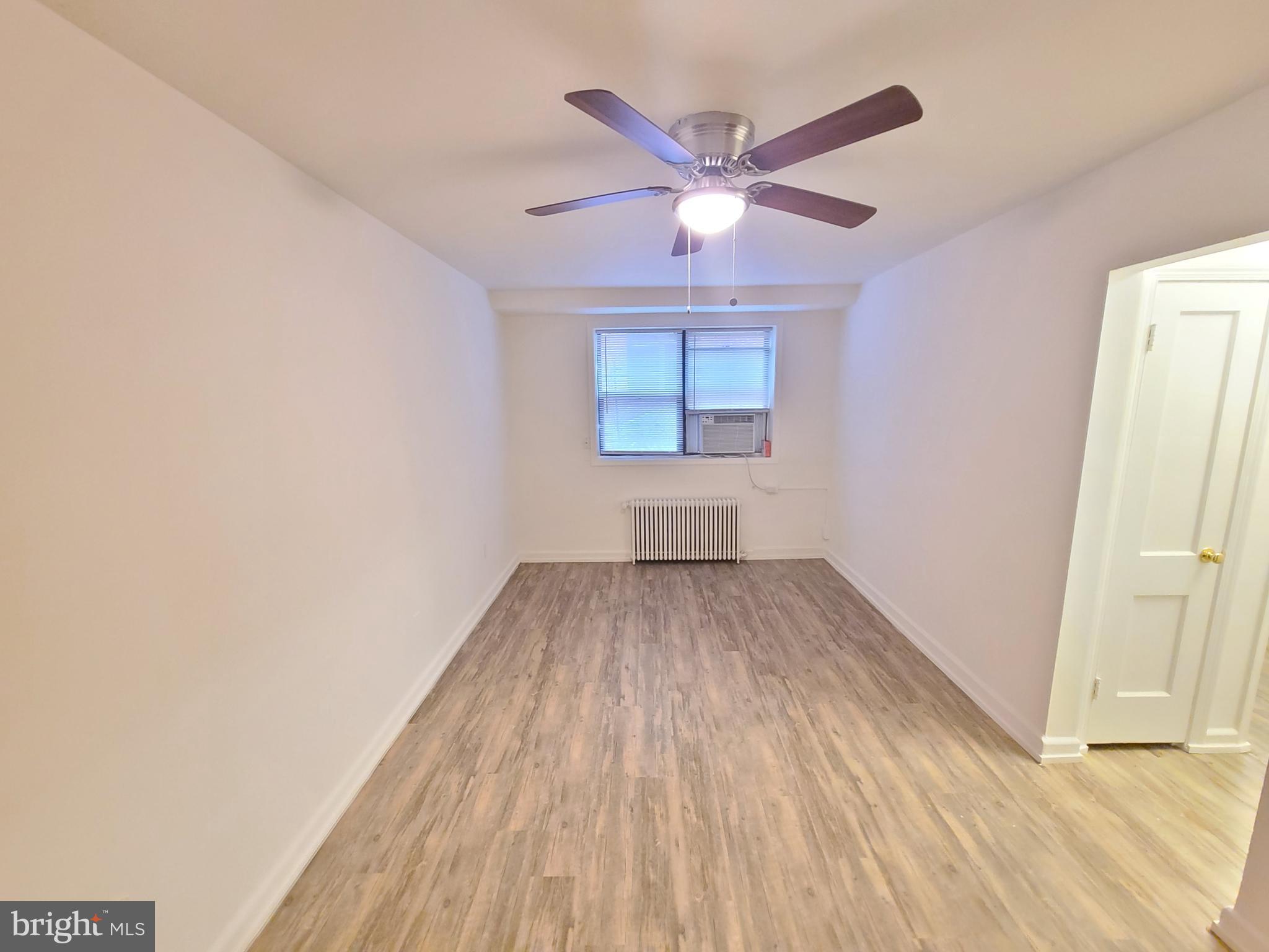 FOREST HILLS - Residential Lease