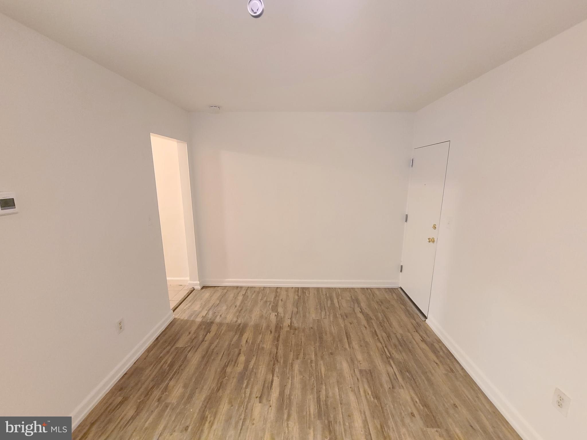 FOREST HILLS - Residential Lease