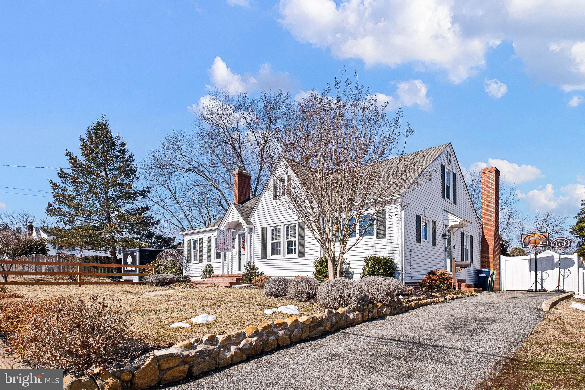 MIDDLETOWN - Residential