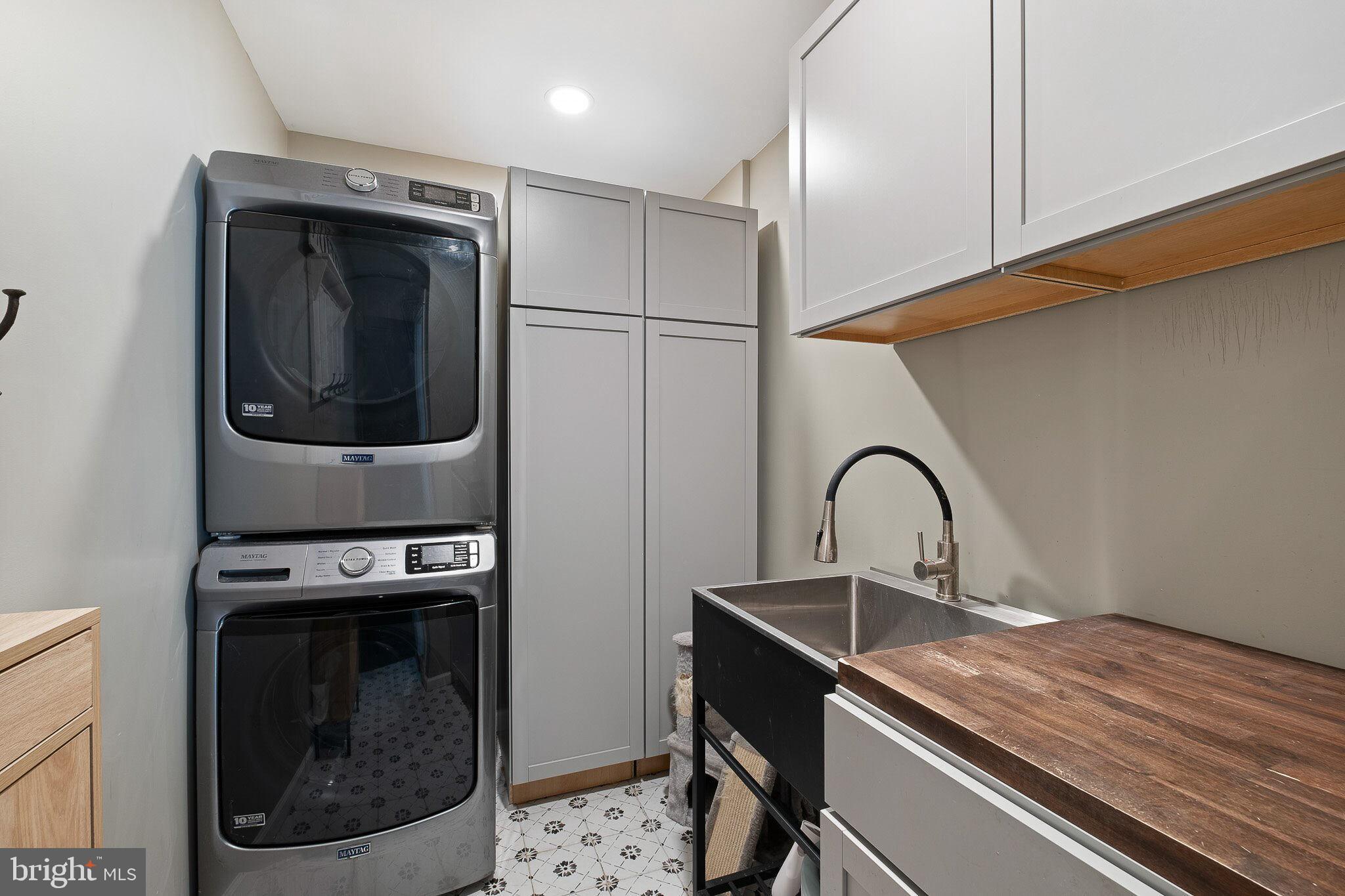 MIDDLETOWN - Residential