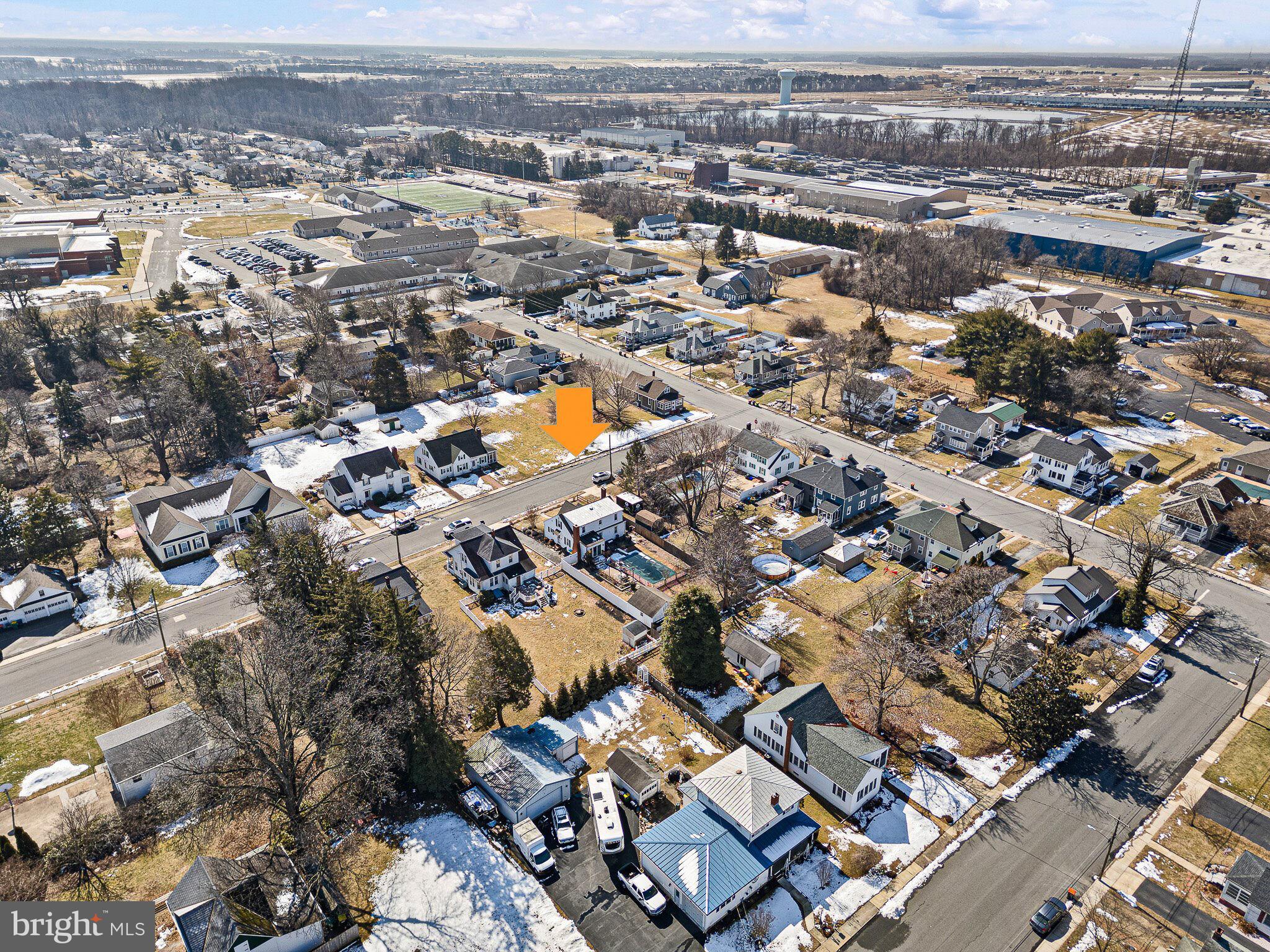 MIDDLETOWN - Residential