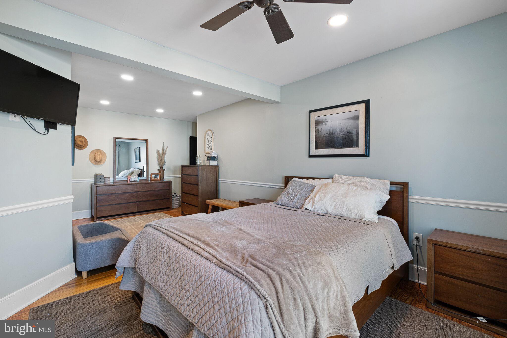 MIDDLETOWN - Residential