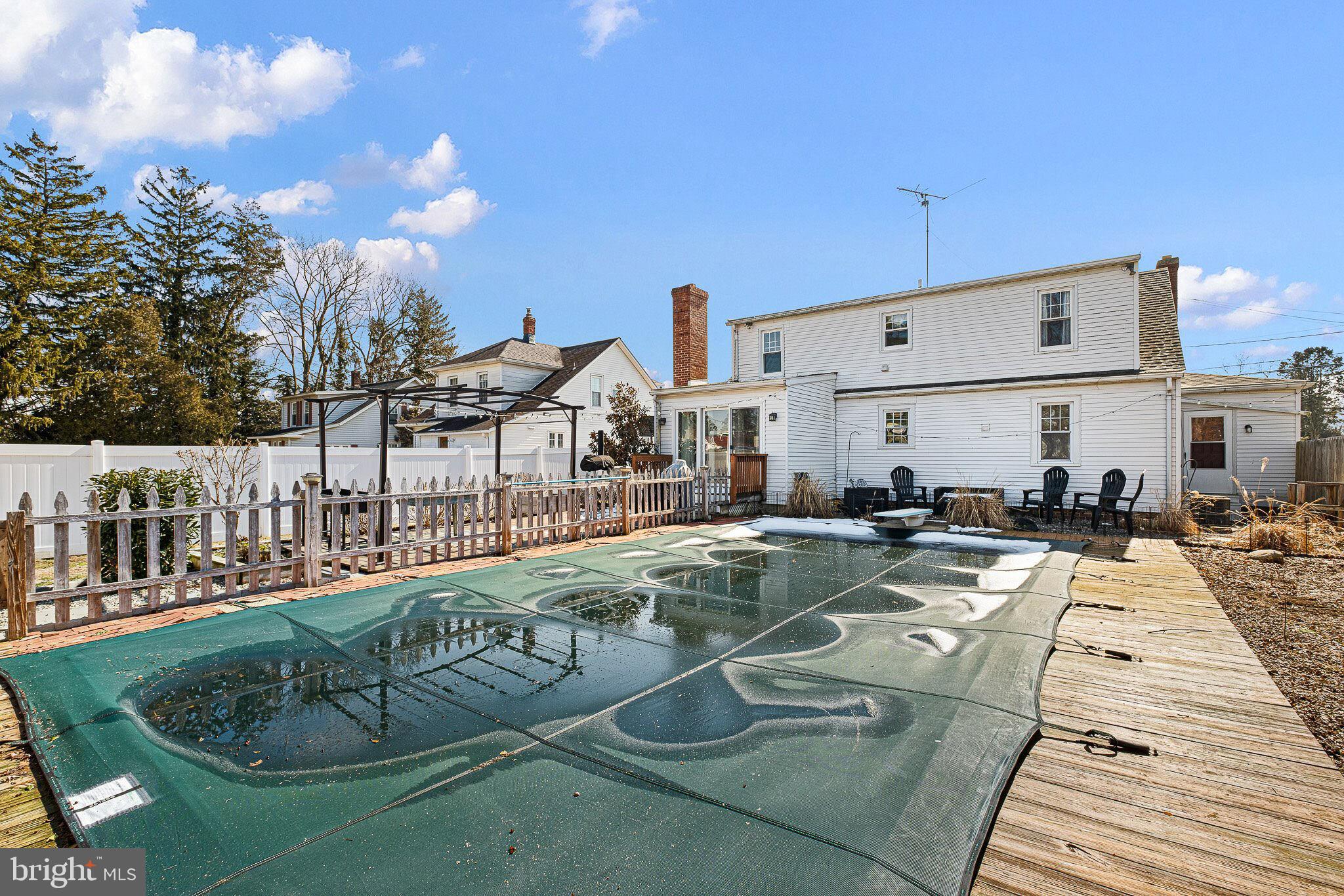 MIDDLETOWN - Residential