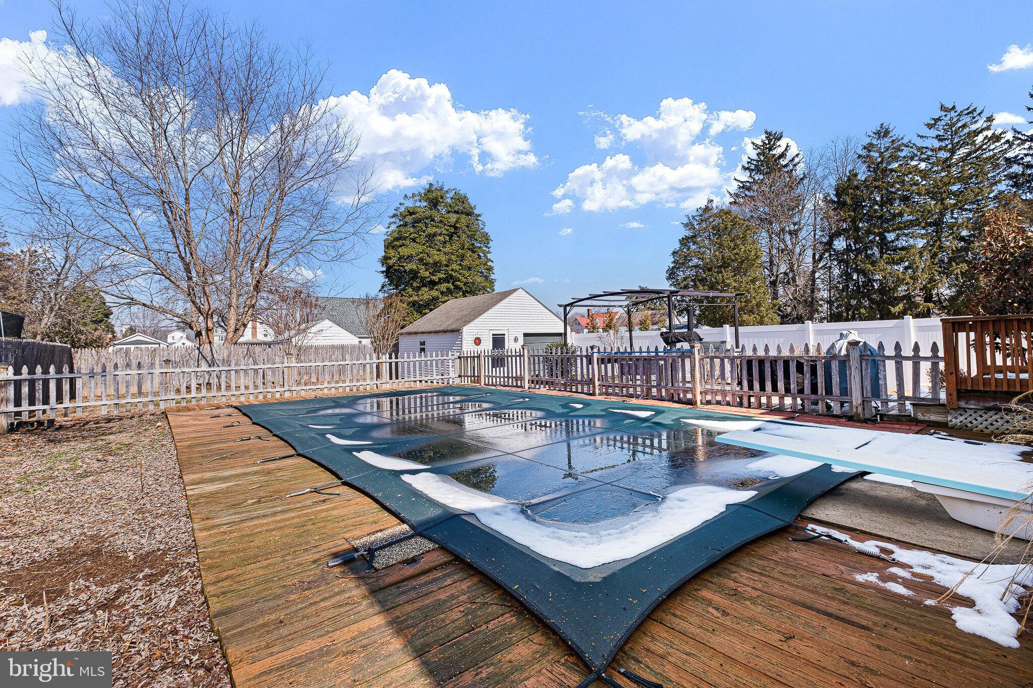 MIDDLETOWN - Residential